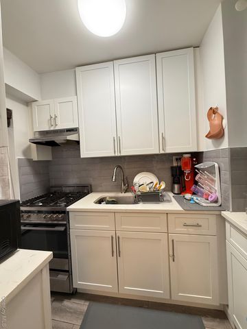 6740 Yellowstone Boulevard 2O, Forest Hills, NY 11375