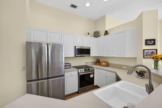 7671 Dahlia Court, West Palm Beach, FL 33412