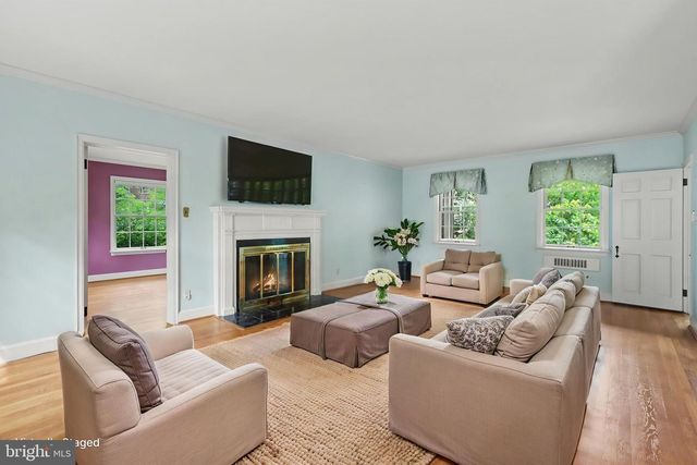 2302 BELLEVUE RD, Harrisburg, PA 17104