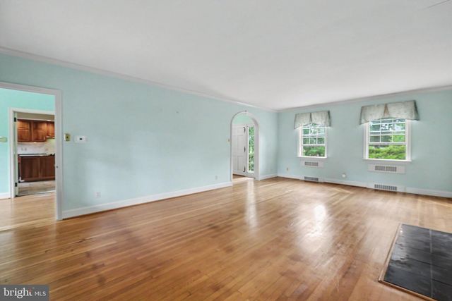 2302 BELLEVUE RD, Harrisburg, PA 17104