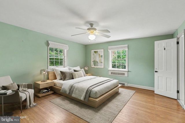 2302 BELLEVUE RD, Harrisburg, PA 17104