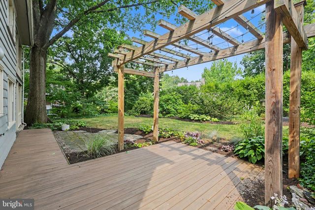 2302 BELLEVUE RD, Harrisburg, PA 17104