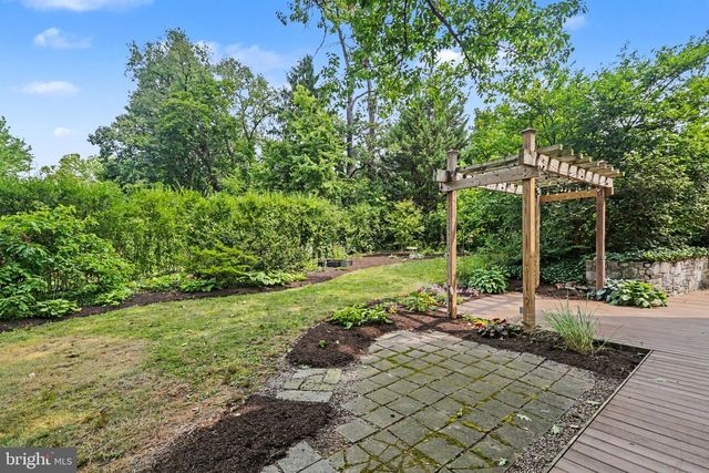 2302 BELLEVUE RD, Harrisburg, PA 17104
