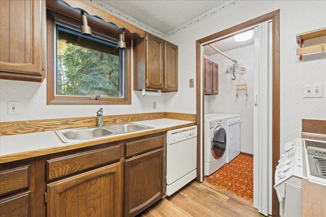 2129 ERMINE DRIVE, North Pole, AK 99705