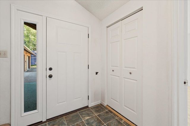 2129 ERMINE DRIVE, North Pole, AK 99705