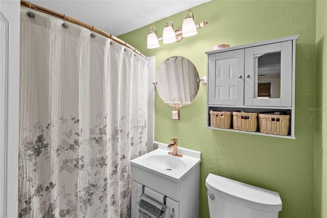 10462 116TH AVENUE, Largo, FL 33773