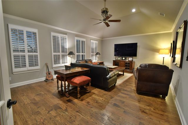 9403 King Air Drive, Granbury, TX 76049