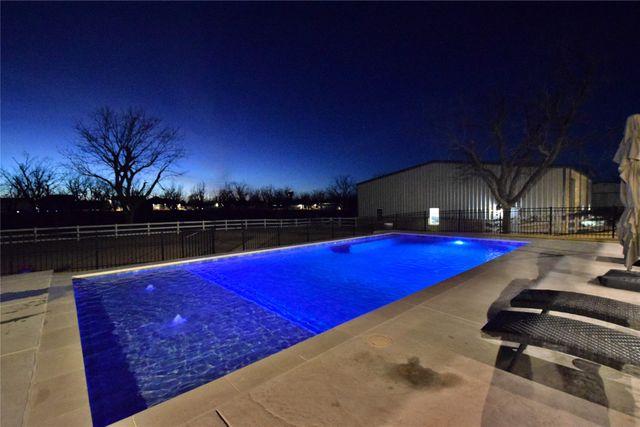 9403 King Air Drive, Granbury, TX 76049