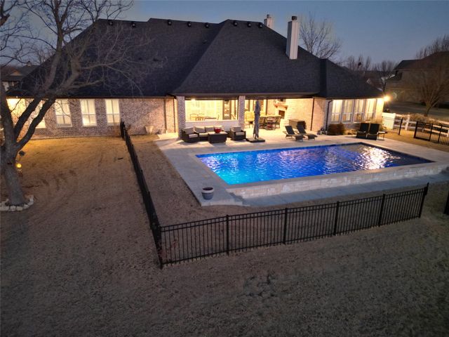 9403 King Air Drive, Granbury, TX 76049