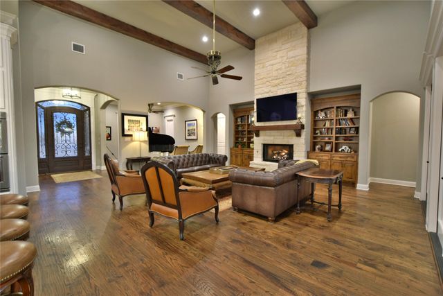 9403 King Air Drive, Granbury, TX 76049