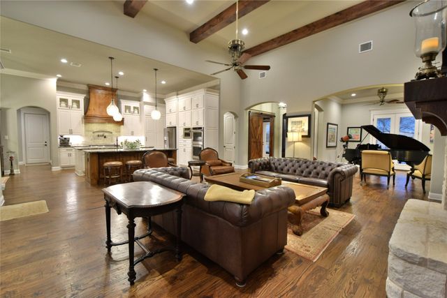 9403 King Air Drive, Granbury, TX 76049