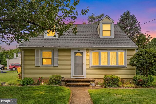 306 CLIFTON AVE, Arnold, MD 21012