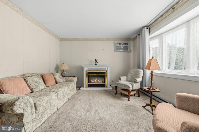 306 CLIFTON AVE, Arnold, MD 21012