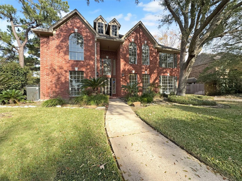 4111 Village Corner Drive, Pasadena, TX 77059