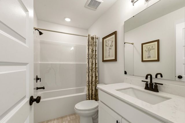 163 Buckingham Dr, Conway, SC 29526