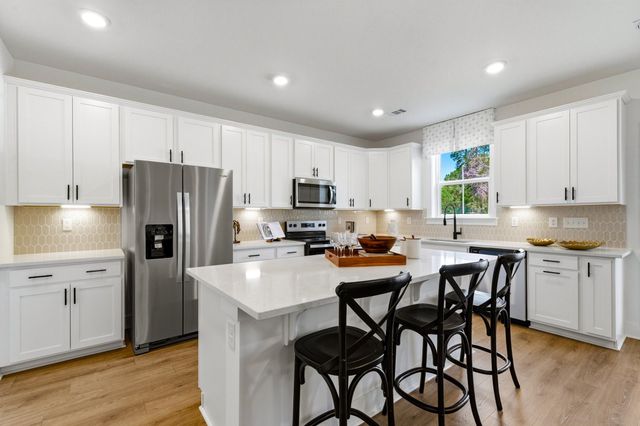 163 Buckingham Dr, Conway, SC 29526