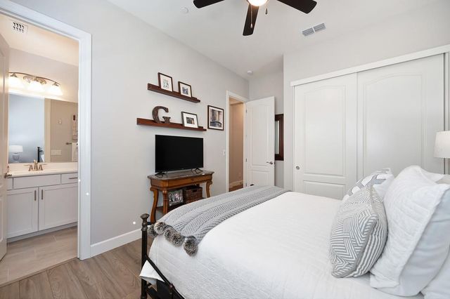 1067 Hogarth Way, El Dorado Hills, CA 95762