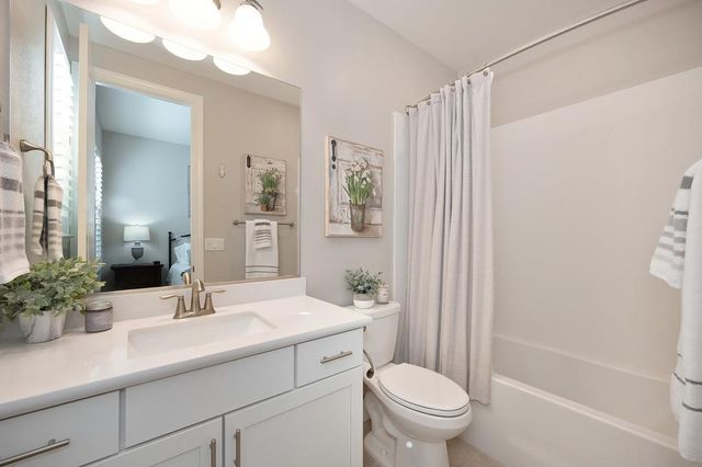 1067 Hogarth Way, El Dorado Hills, CA 95762