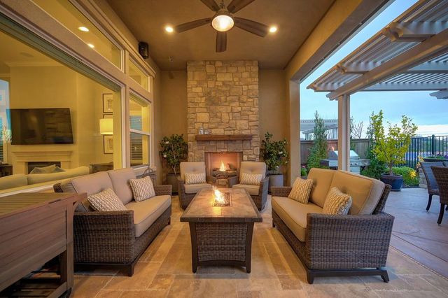 1067 Hogarth Way, El Dorado Hills, CA 95762