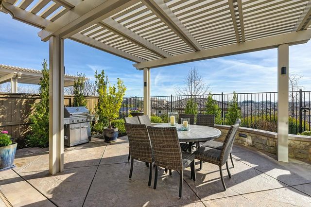 1067 Hogarth Way, El Dorado Hills, CA 95762