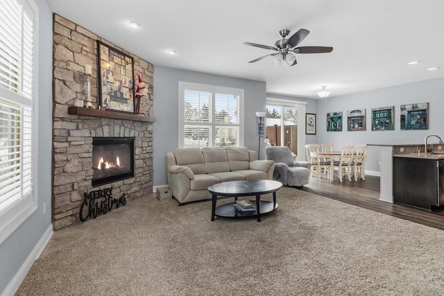 3001 Graydon AVENUE, East Troy, WI 53120