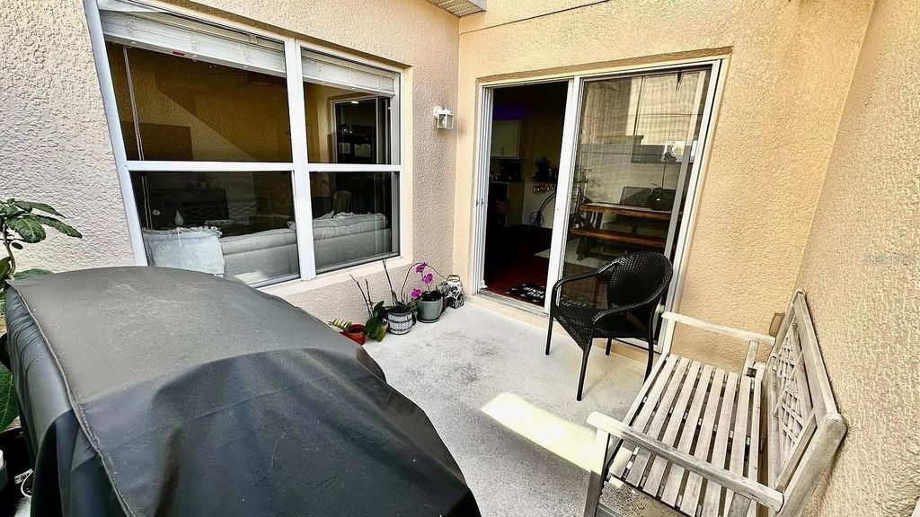 Image 2 of property listing at 12621 TANJA KING BOULEVARD, Orlando, FL 32828