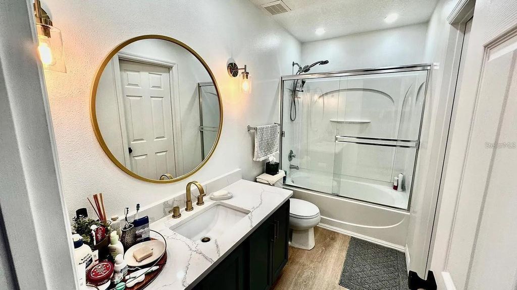 Image 11 of property listing at 12621 TANJA KING BOULEVARD, Orlando, FL 32828