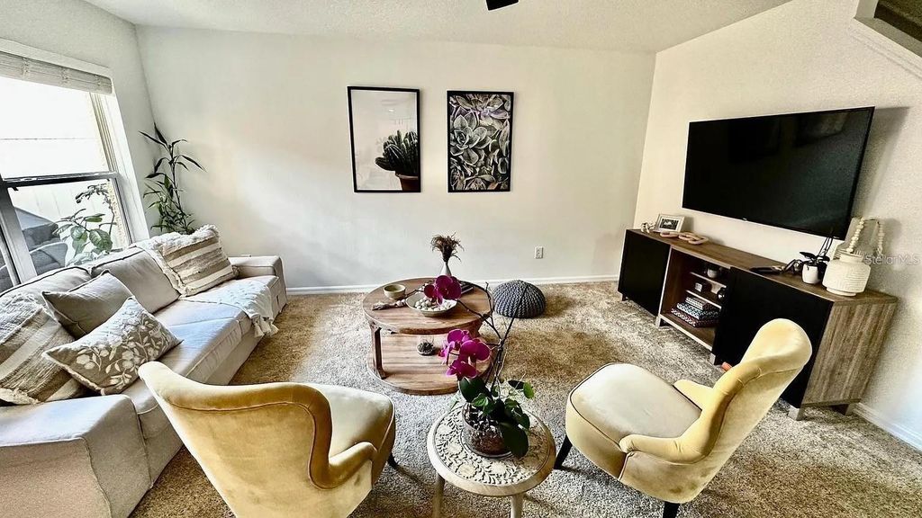 Image 6 of property listing at 12621 TANJA KING BOULEVARD, Orlando, FL 32828