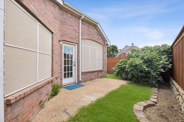 597 Southridge Way, Irving, TX 75063