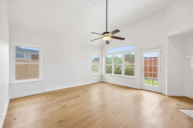 597 Southridge Way, Irving, TX 75063