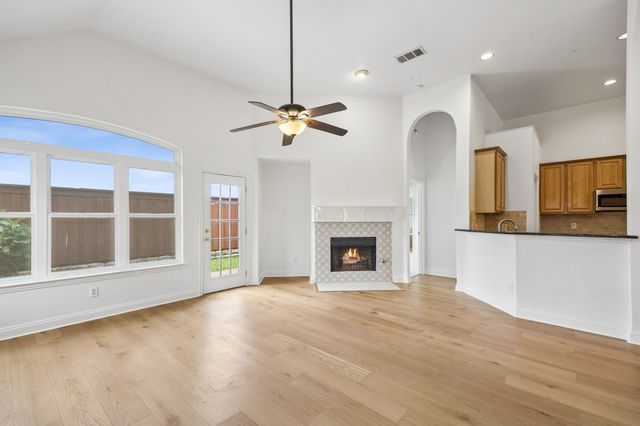 597 Southridge Way, Irving, TX 75063
