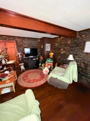 3 TRENTON RD, Langhorne, PA 19047