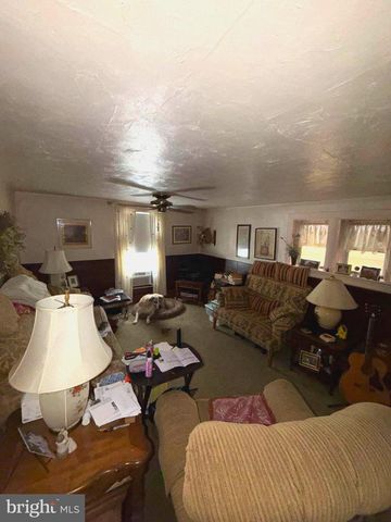 3 TRENTON RD, Langhorne, PA 19047