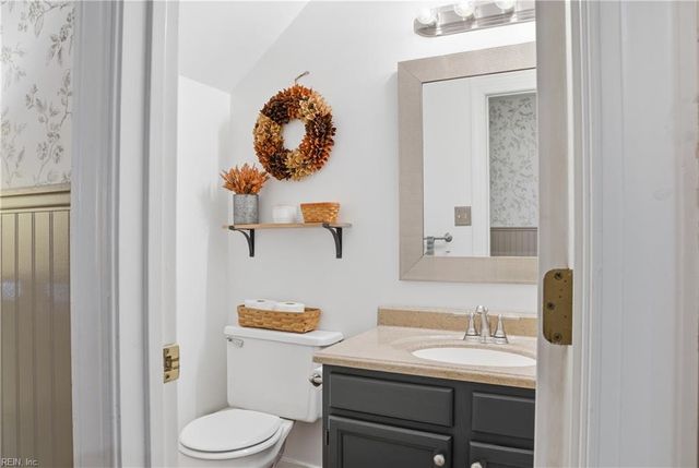 109 Spinnaker Run CT, Smithfield, VA 23430