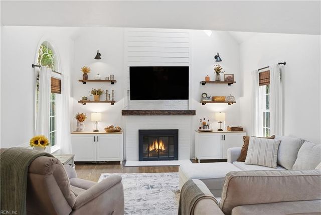 109 Spinnaker Run CT, Smithfield, VA 23430