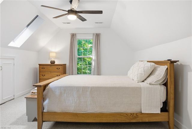 109 Spinnaker Run CT, Smithfield, VA 23430