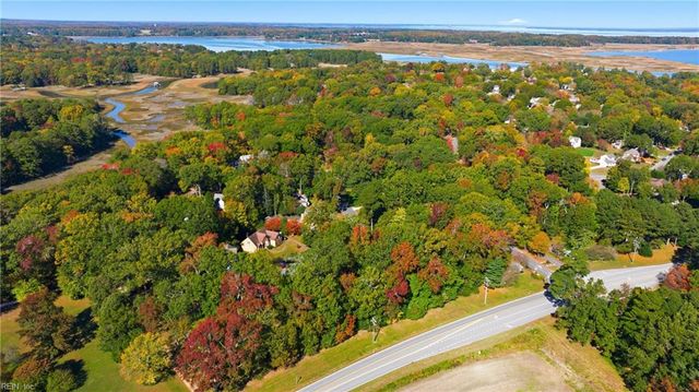 109 Spinnaker Run CT, Smithfield, VA 23430