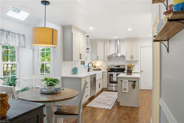 109 Spinnaker Run CT, Smithfield, VA 23430