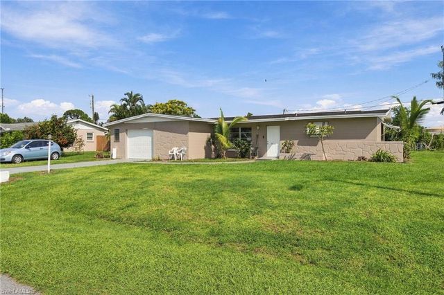 401 Penn RD W, Lehigh Acres, FL 33936