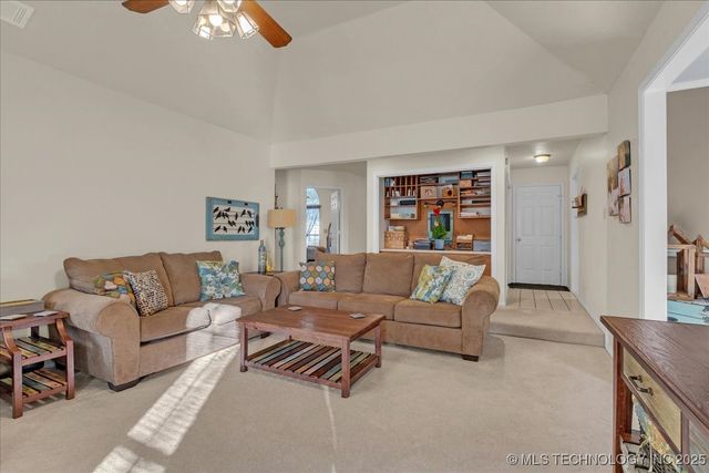 308 S Taft Avenue, Wagoner, OK 74477