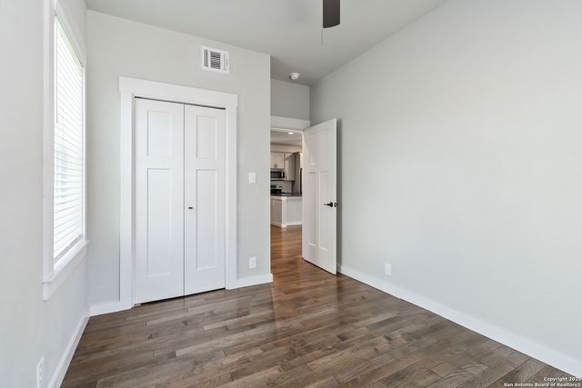 935 W Craig, San Antonio, TX 78201