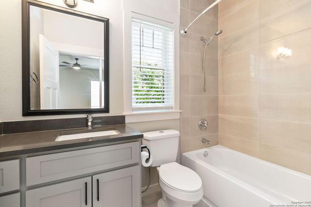 935 W Craig, San Antonio, TX 78201