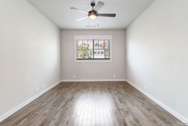 935 W Craig, San Antonio, TX 78201