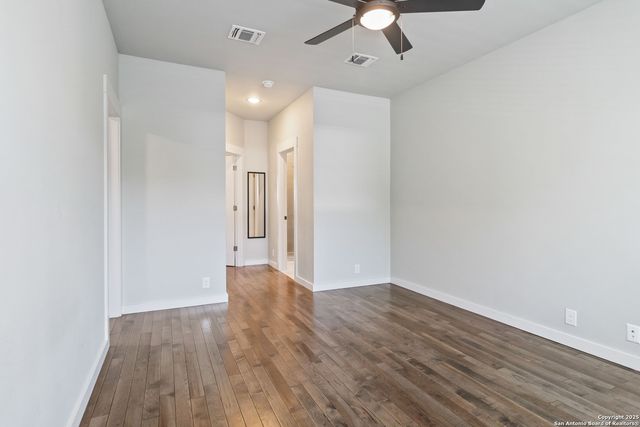 935 W Craig, San Antonio, TX 78201