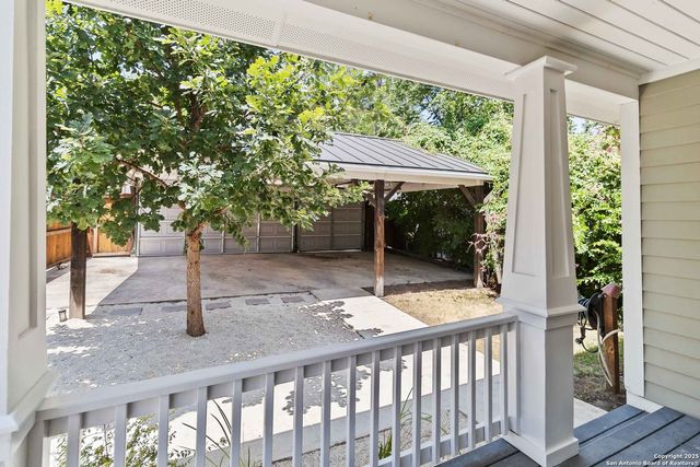 935 W Craig, San Antonio, TX 78201