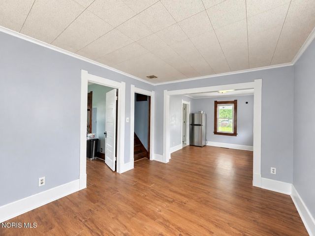 942 Cresceus Road, Oregon, OH 43616