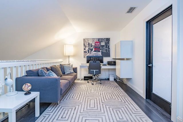 370 SE 2nd Avenue G3, Deerfield Beach, FL 33441
