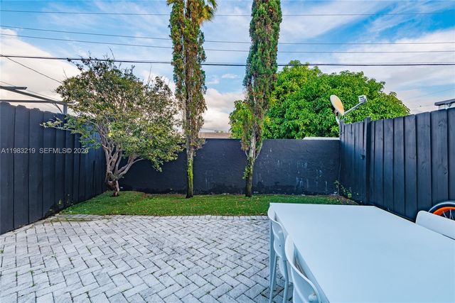 370 SE 2nd Avenue G3, Deerfield Beach, FL 33441