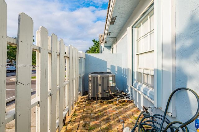 370 SE 2nd Avenue G3, Deerfield Beach, FL 33441