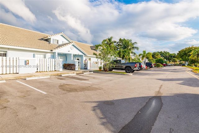 370 SE 2nd Avenue G3, Deerfield Beach, FL 33441